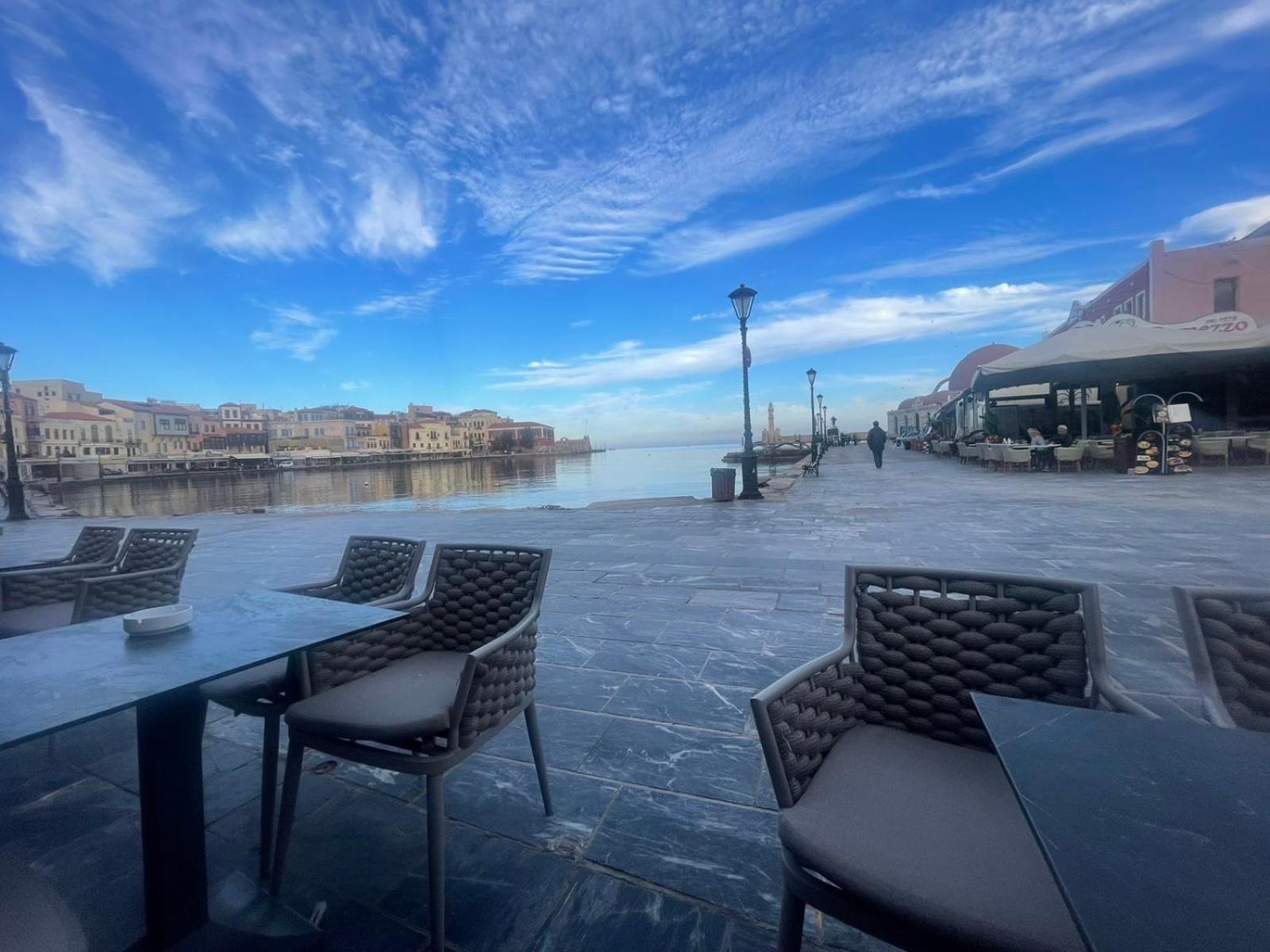 Aiolos Chania Center Luxury Apartment Near The Garden 외부 사진