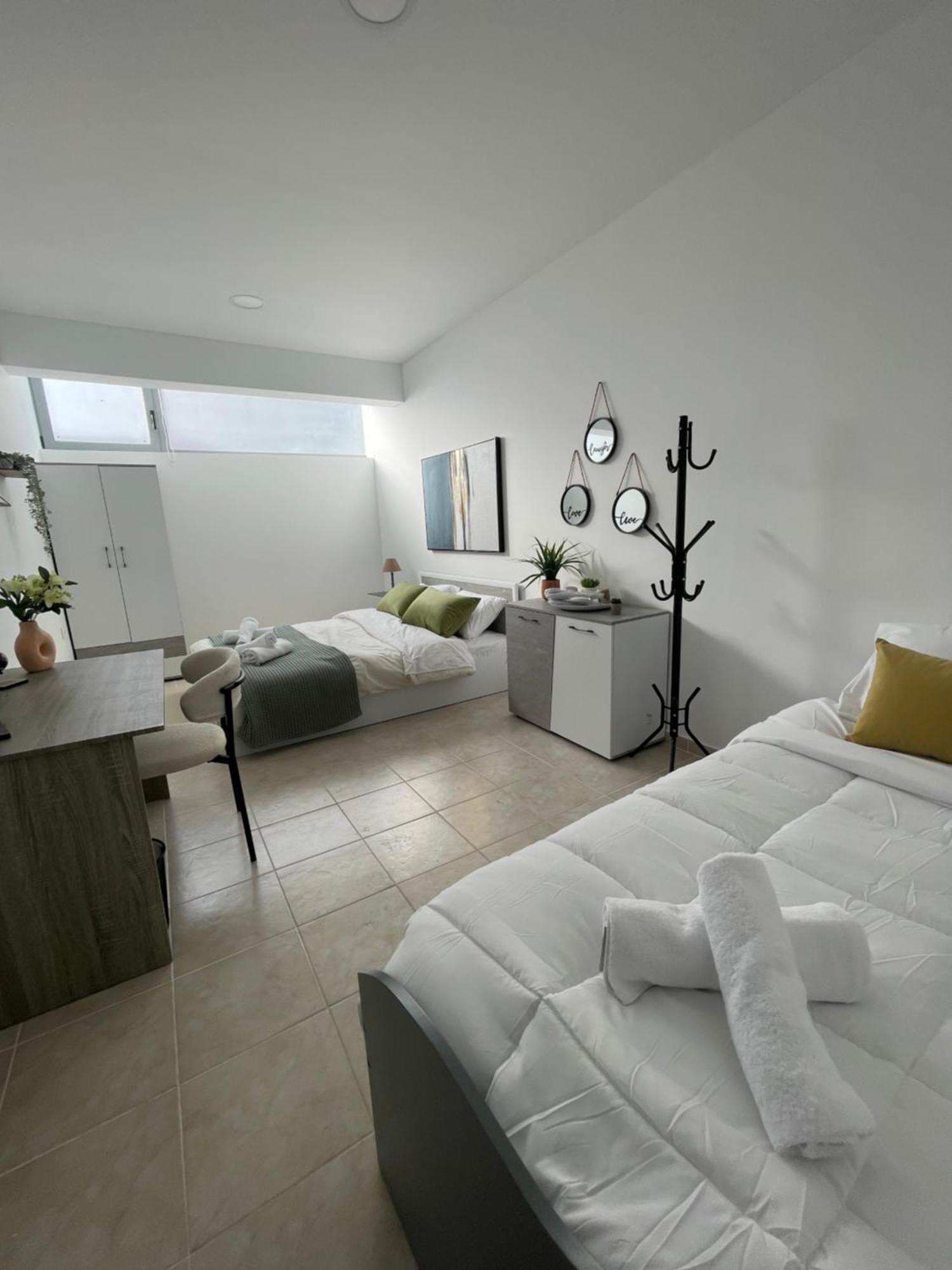 Aiolos Chania Center Luxury Apartment Near The Garden 외부 사진