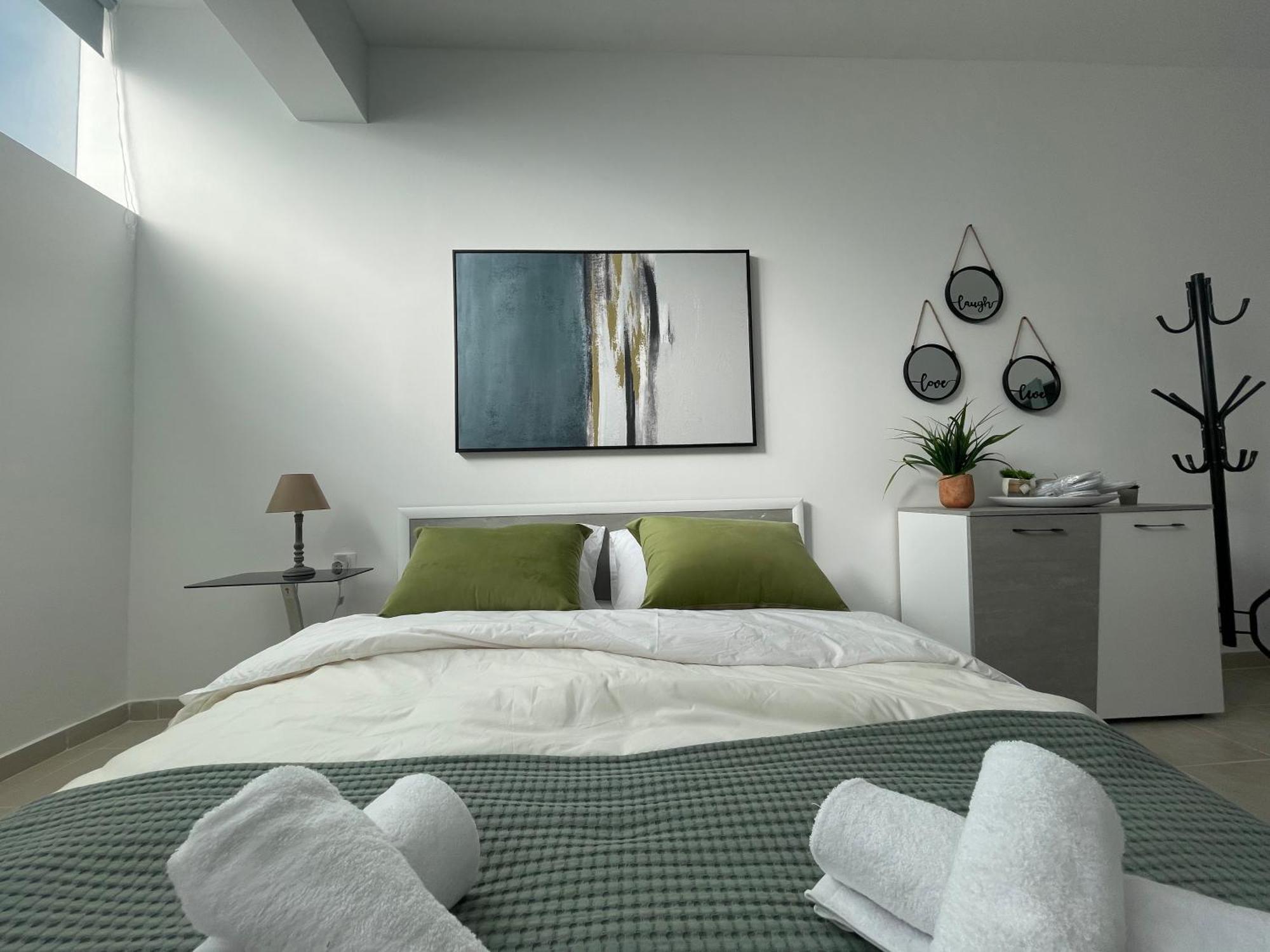 Aiolos Chania Center Luxury Apartment Near The Garden 외부 사진