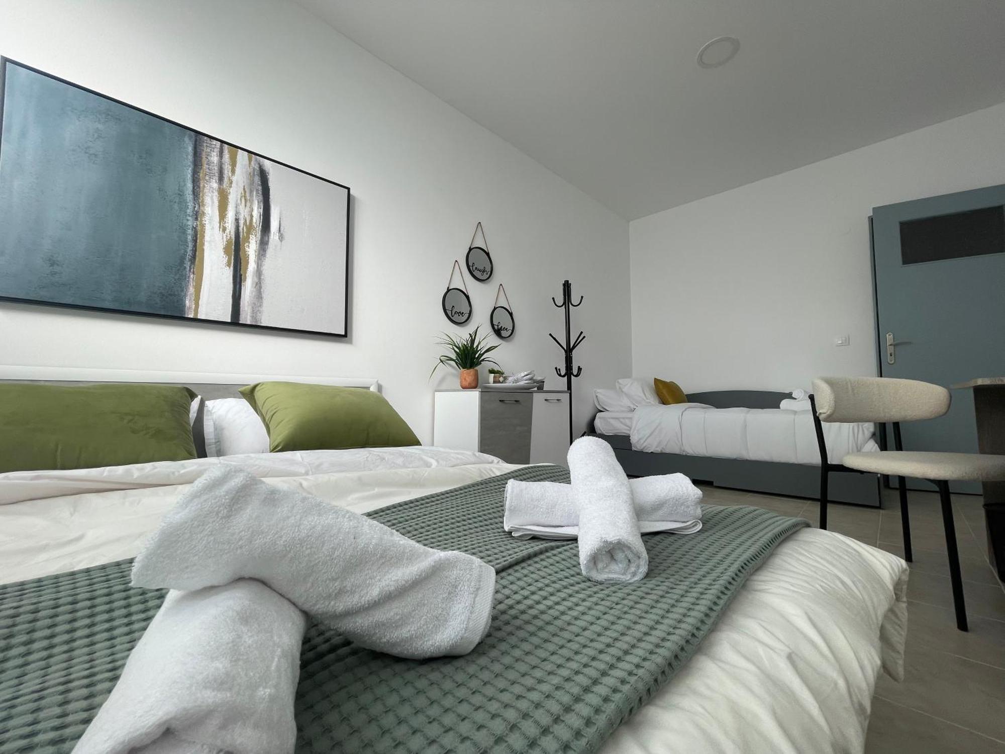 Aiolos Chania Center Luxury Apartment Near The Garden 외부 사진